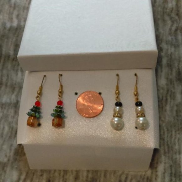 Set of 2 pairs holiday motif earrings - Picture 2 of 2
